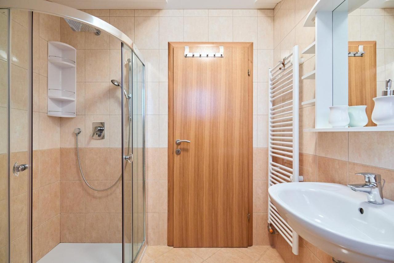 Helton Seaview Apartments Orašac Extérieur photo