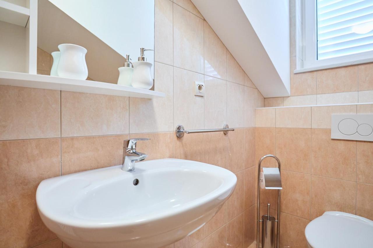 Helton Seaview Apartments Orašac Extérieur photo